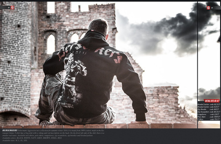 BLUZA Z KAPTUREM BERSERKERS