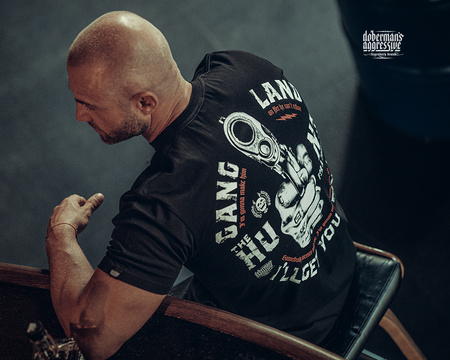 BLUZA KLASYCZNA Z ZAMKIEM GANGLAND THE HUNT FOR A TRAITOR 