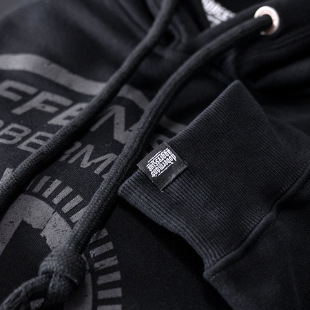 BLUZA KANGURKA DOBERMAN’S OFFENSIVE SHIELD