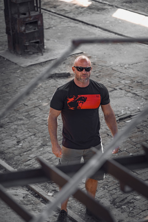 Bluza z kapturem Doberman Never Forgets